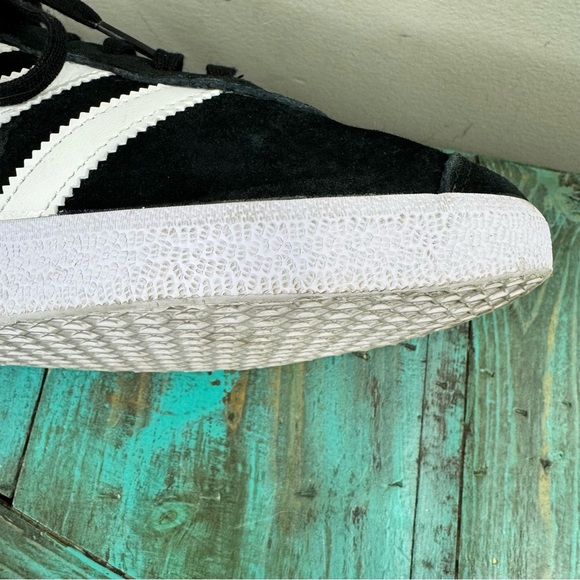 Adidas Suede Gazelle Athletic Shoe -Black/White Mens Size 8.5 Women's Size 9.5 - Picture 11 of 14